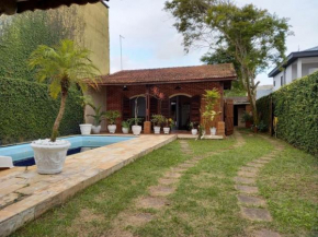 Casa com piscina a 300mts do mar